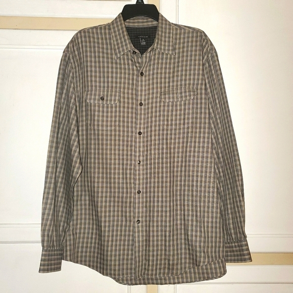 Van Heusen Men's Button-down Casual Shirt - Picture 1 of 6